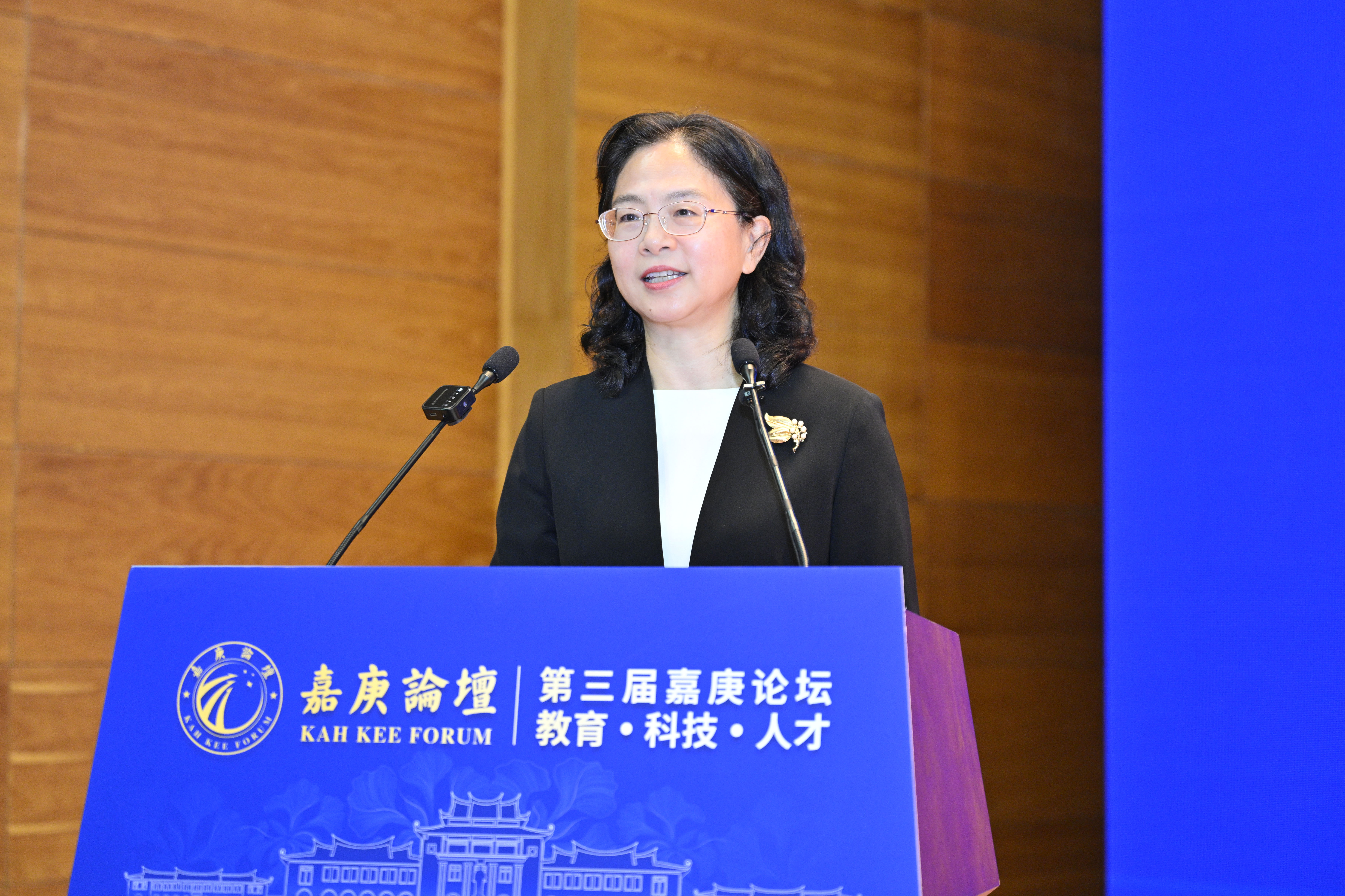 8513a62d-dab3-4dbd-bcec-1f47b6ecb61a.jpg