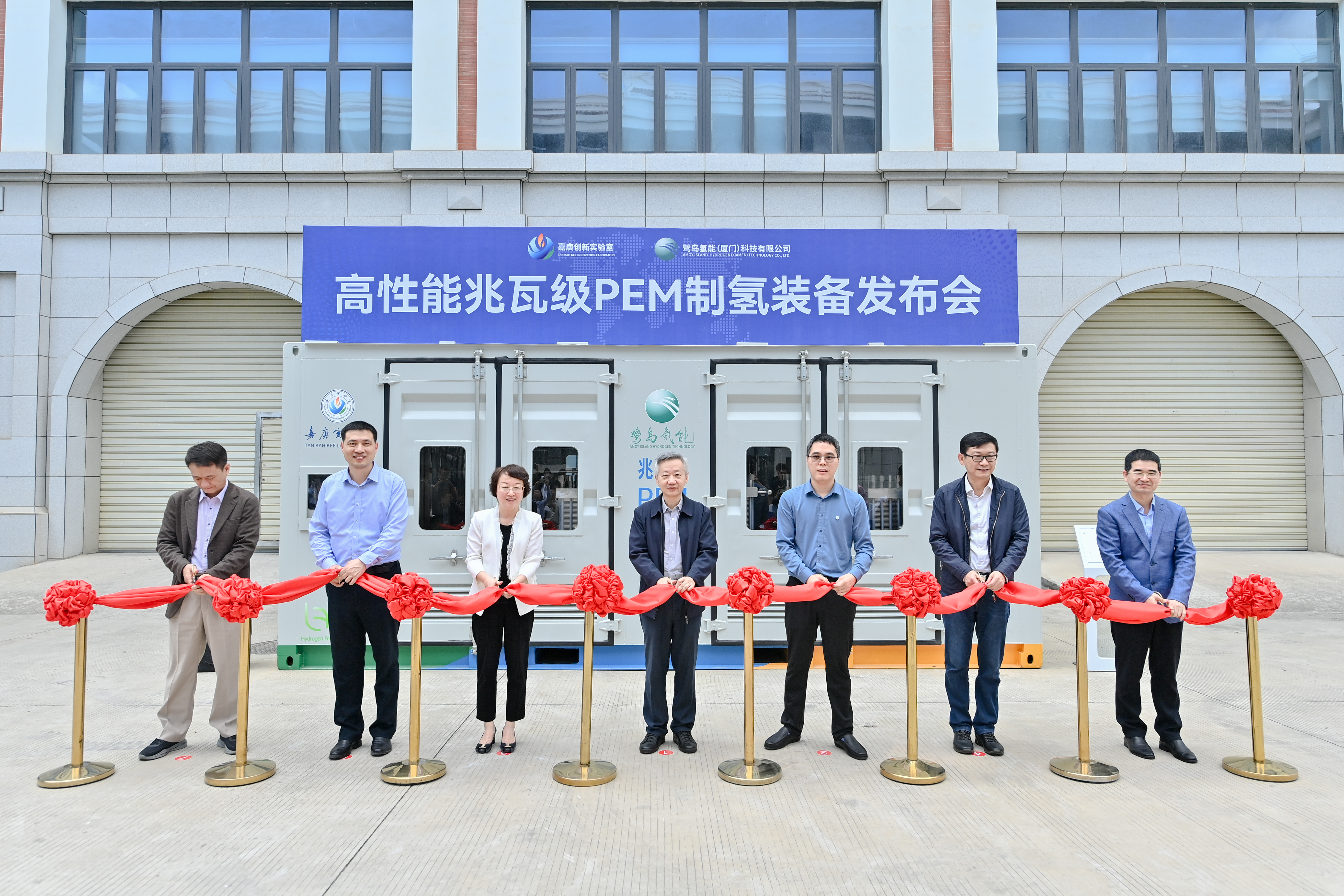 f071b383-cbed-415a-8f16-8cd1e82c7d89.jpg