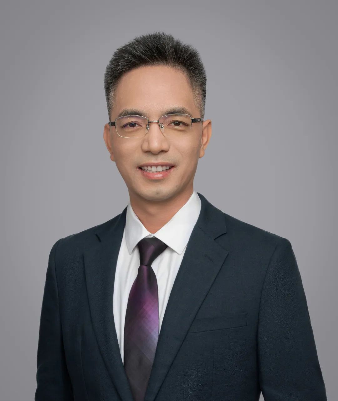 校长照片.jpg